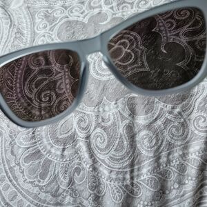 Blenders Grey Goose Polarized Sunglasses 👓